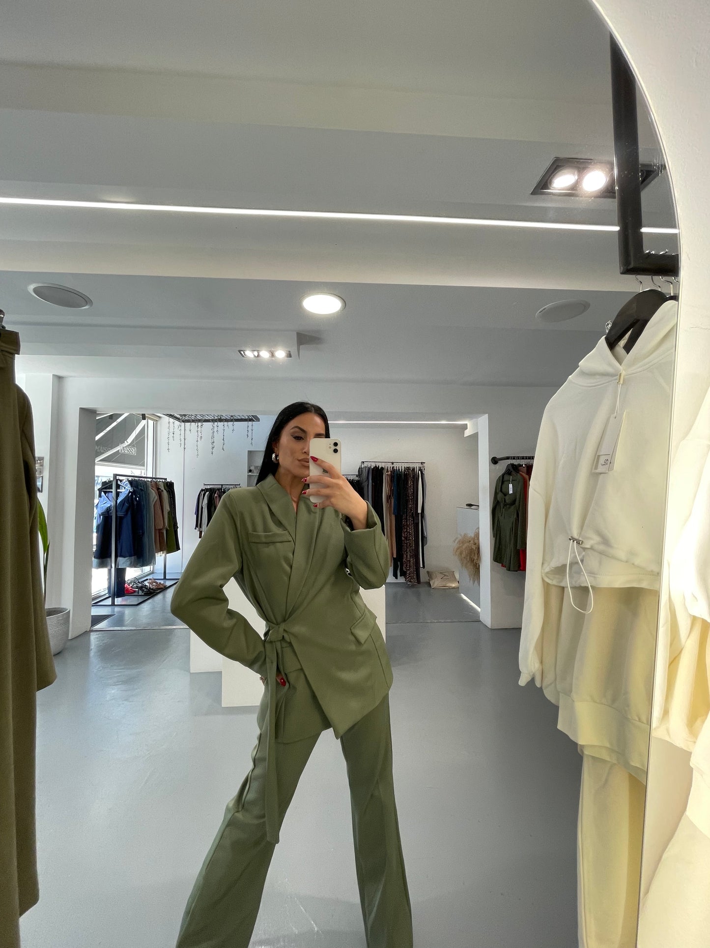 Vika Suit