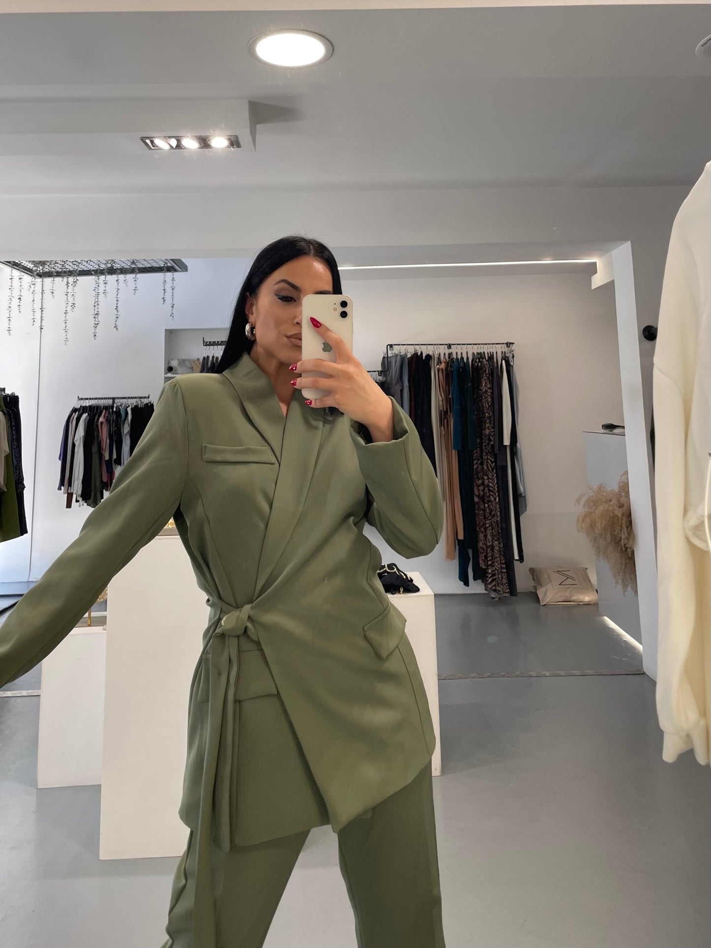 Vika Suit