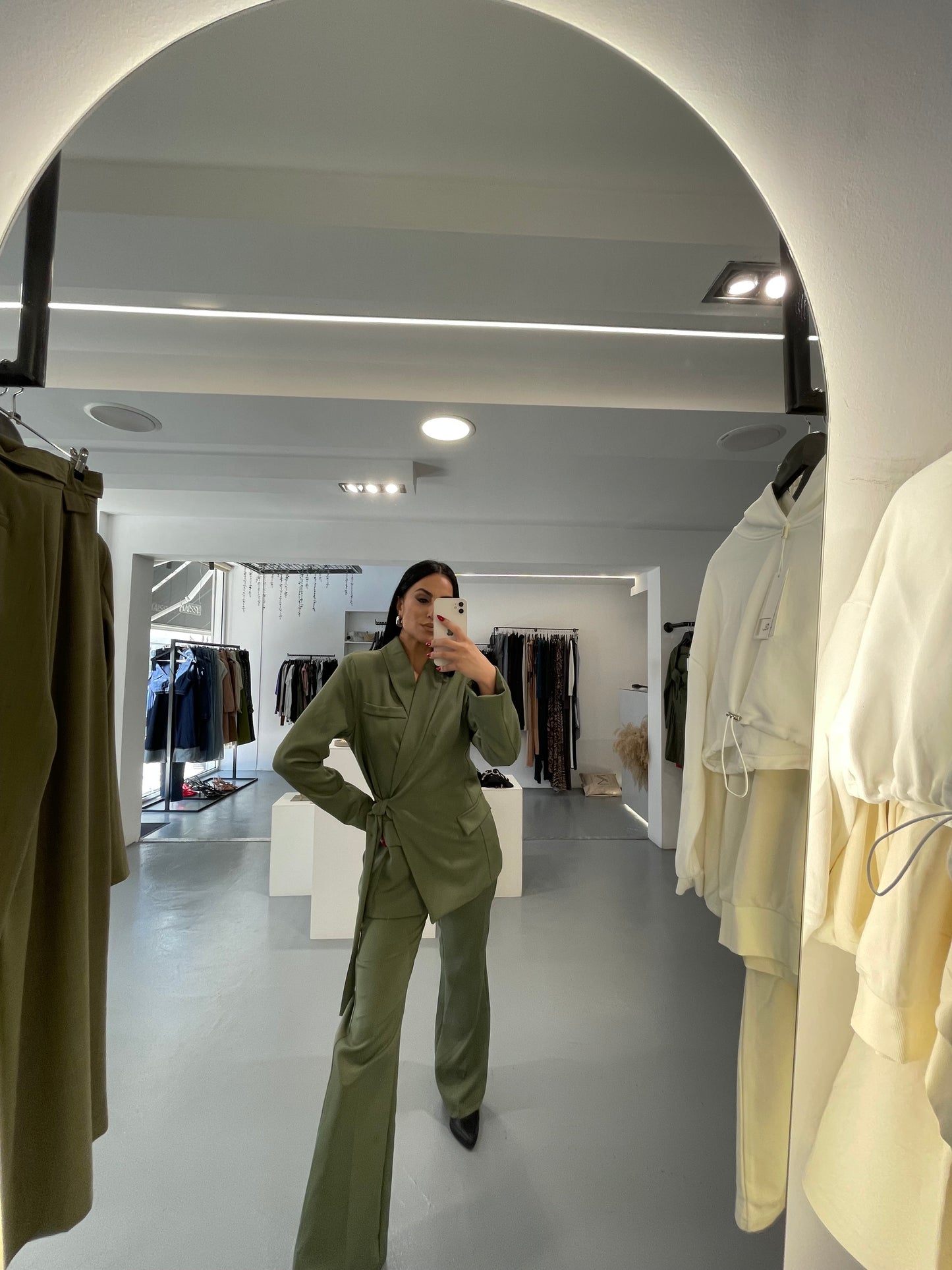 Vika Suit
