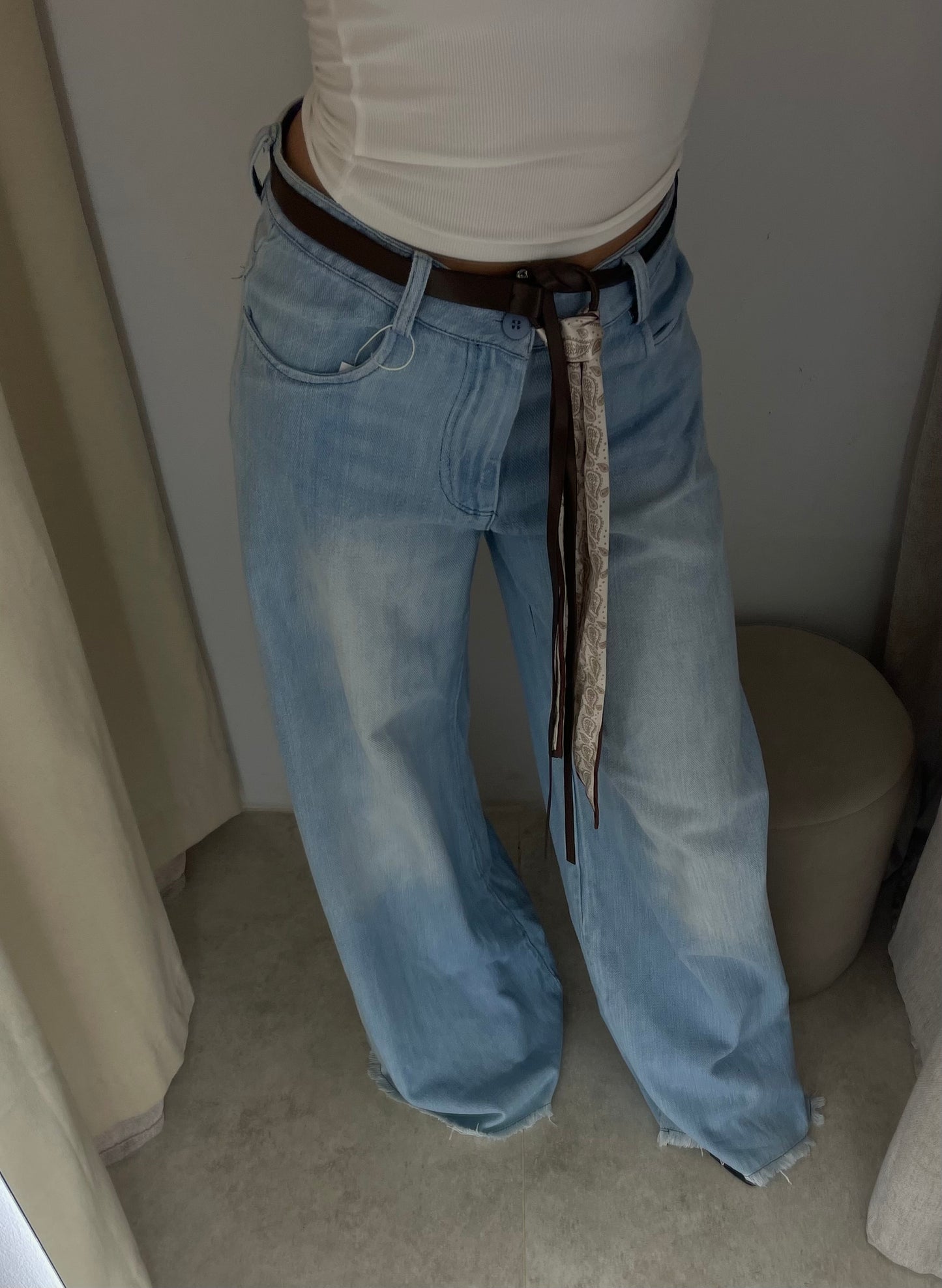 Loose Jean With Belt