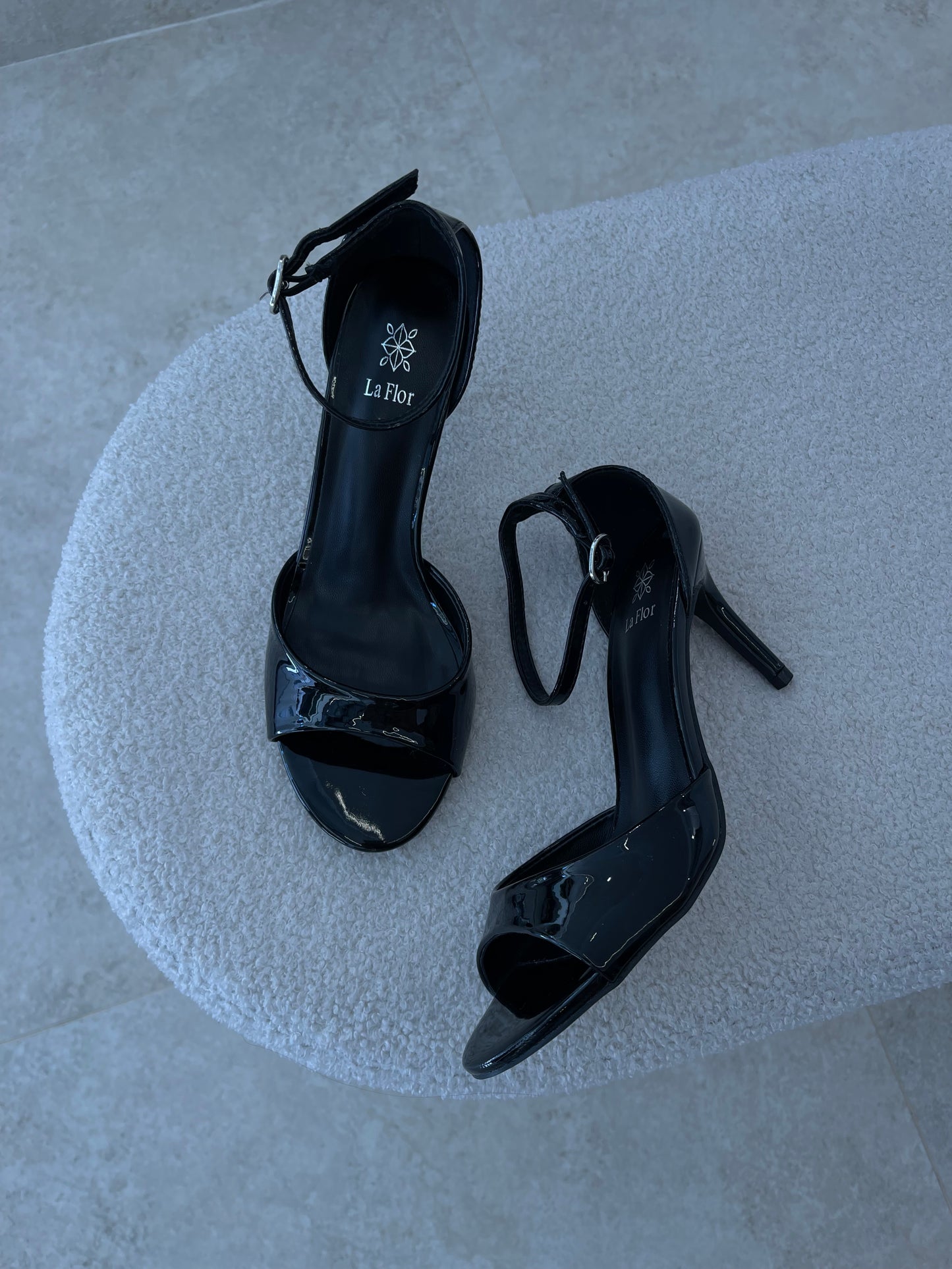 Black Heels LLS2