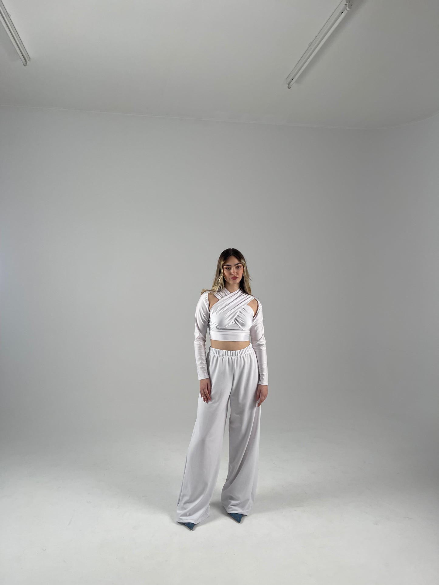 Esmeralda White Maissy Set