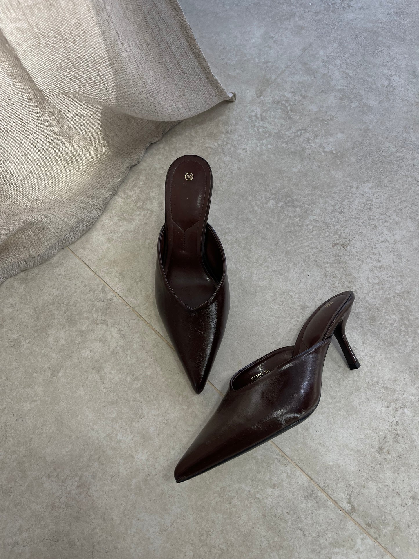 Dark Brown Kitten Mules Y1332