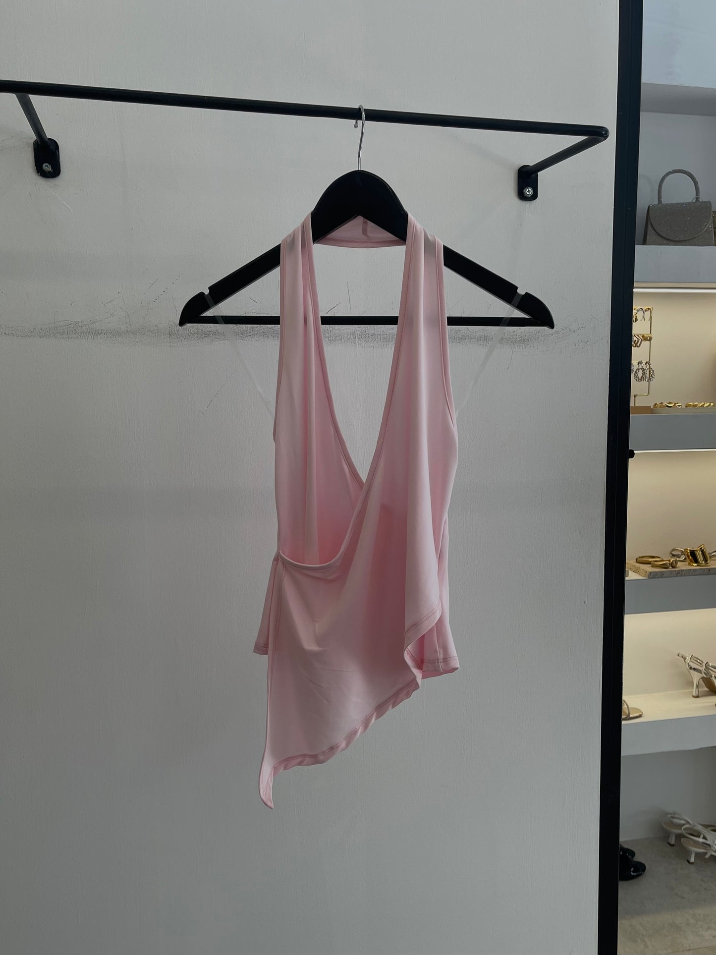 V Tops