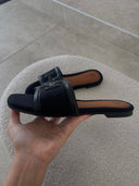 Black Flats